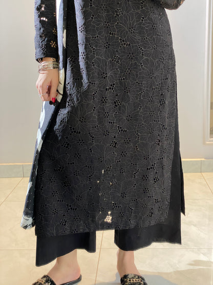 GULNAR Black
